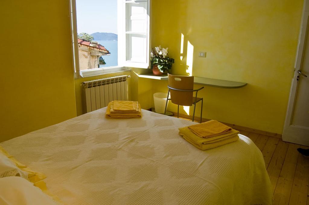 La Tata B&B Lerici Cameră foto